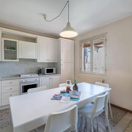 In Piazza Apartman Gardone Riviera